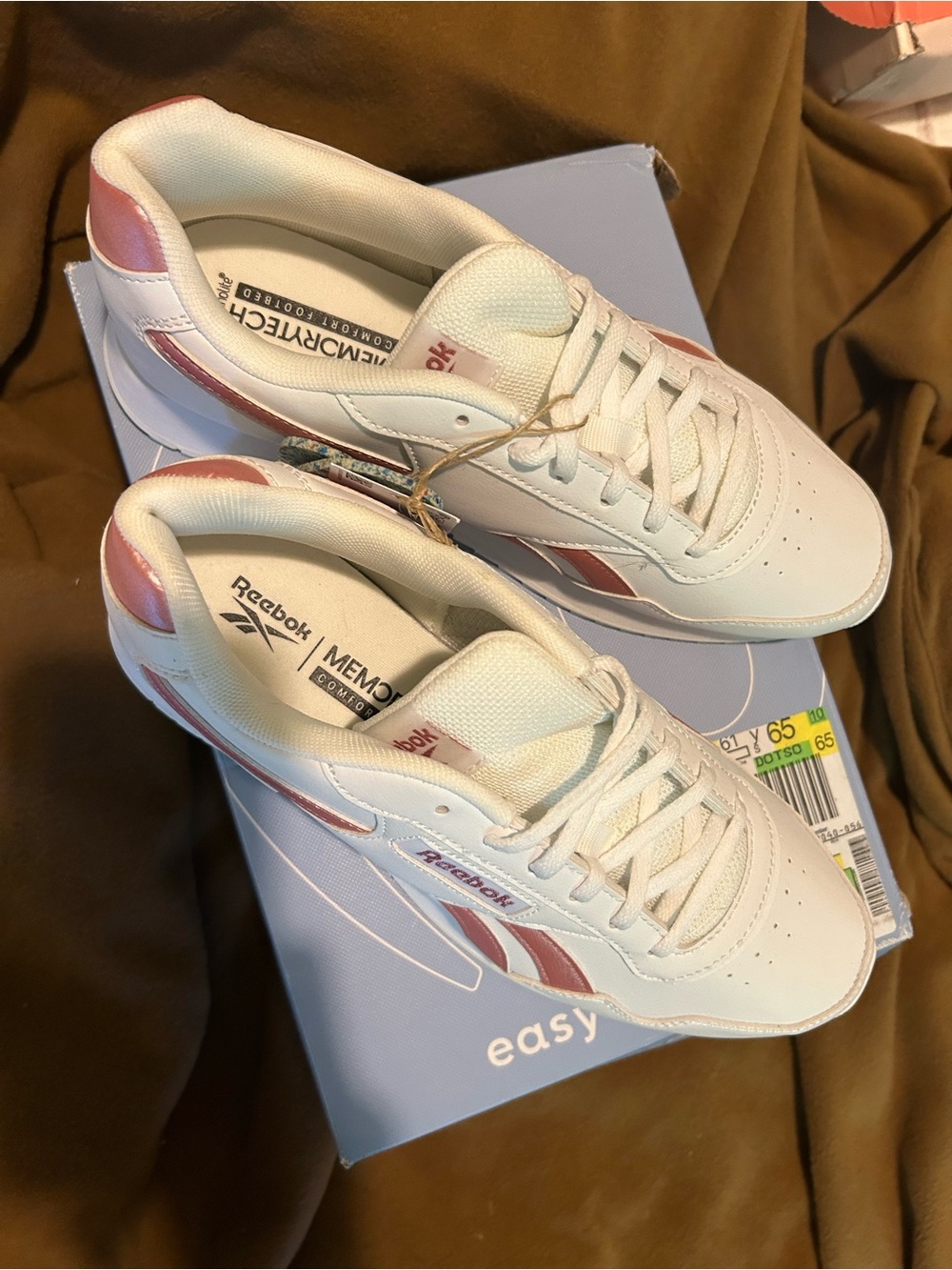 Reebok Women’s White and Pink MemoryTech Comfort Sneakers